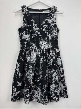 Mac + Jac Black White Floral Fit & Flare Dress Size Medium